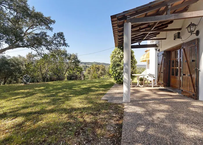 Secluded House - Quinta La Rabide Casa de Férias