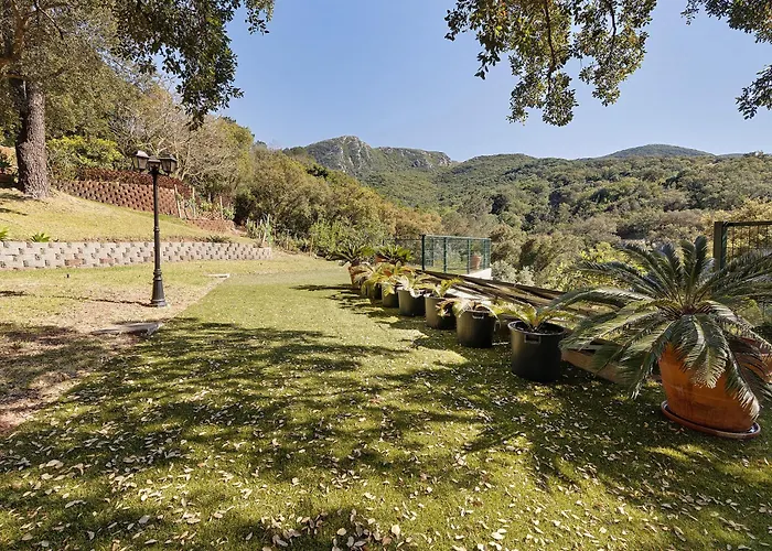 Secluded House - Quinta La Rabide Azeitão